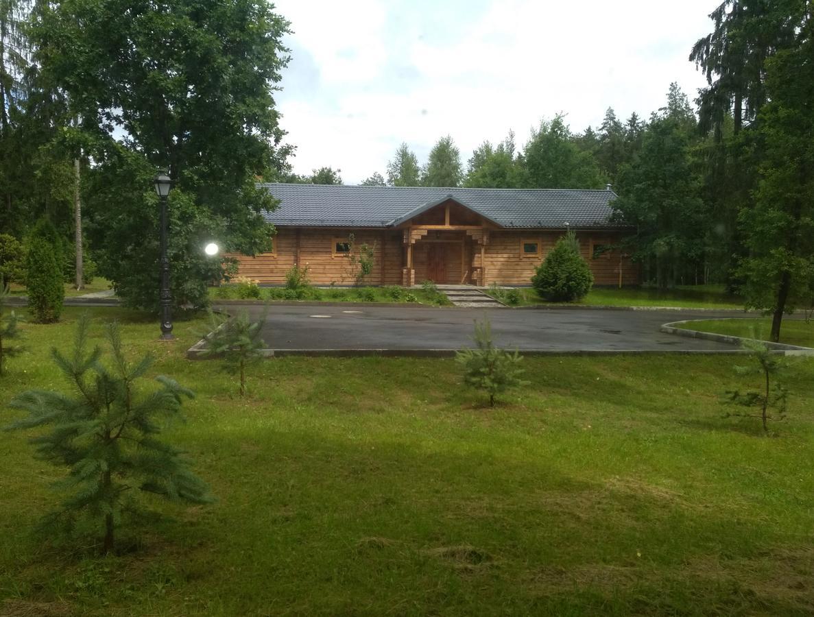 Green Park Hotel Airport Minsk Silichi Εξωτερικό φωτογραφία