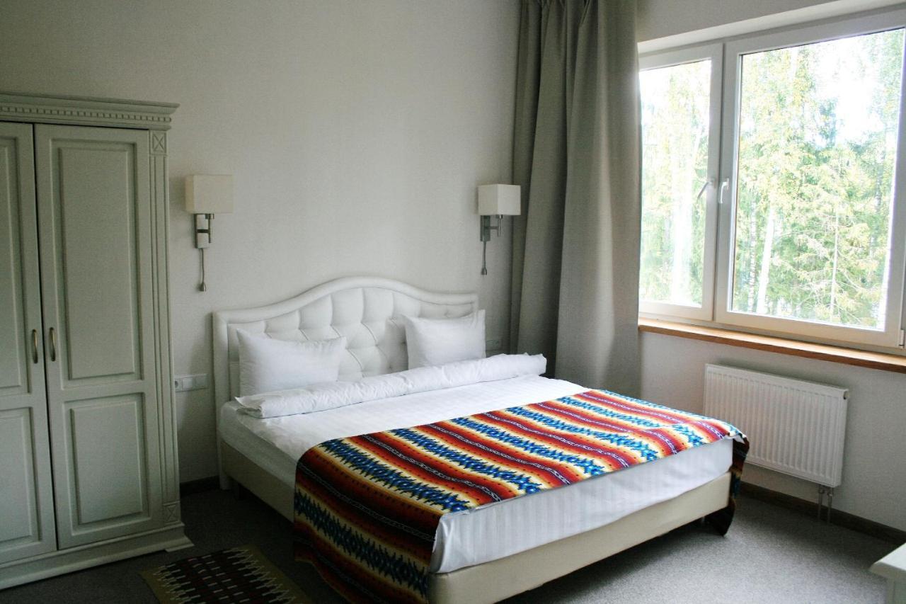 Green Park Hotel Airport Minsk Silichi Εξωτερικό φωτογραφία